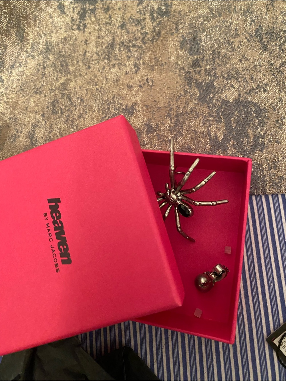 Heaven by Marc Jacob’s unique Silver Spider Stud Earrings - Women's Jewelry - Picture 8 of 8
